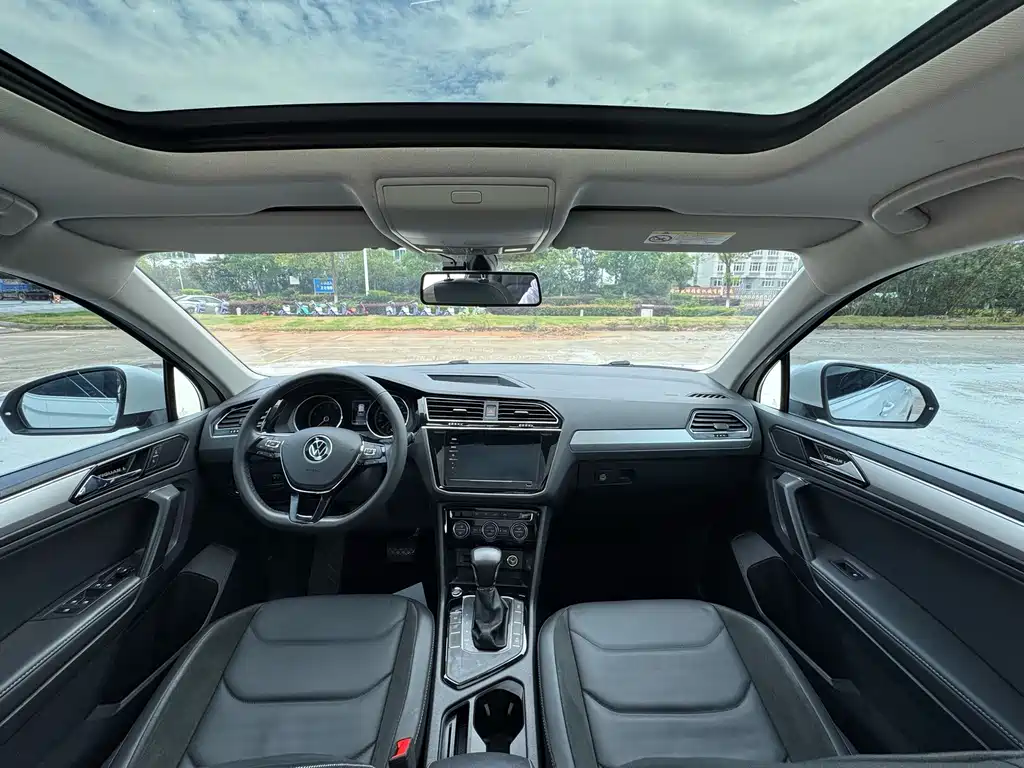 Volkswagen Tiguan L — миниатюра 5