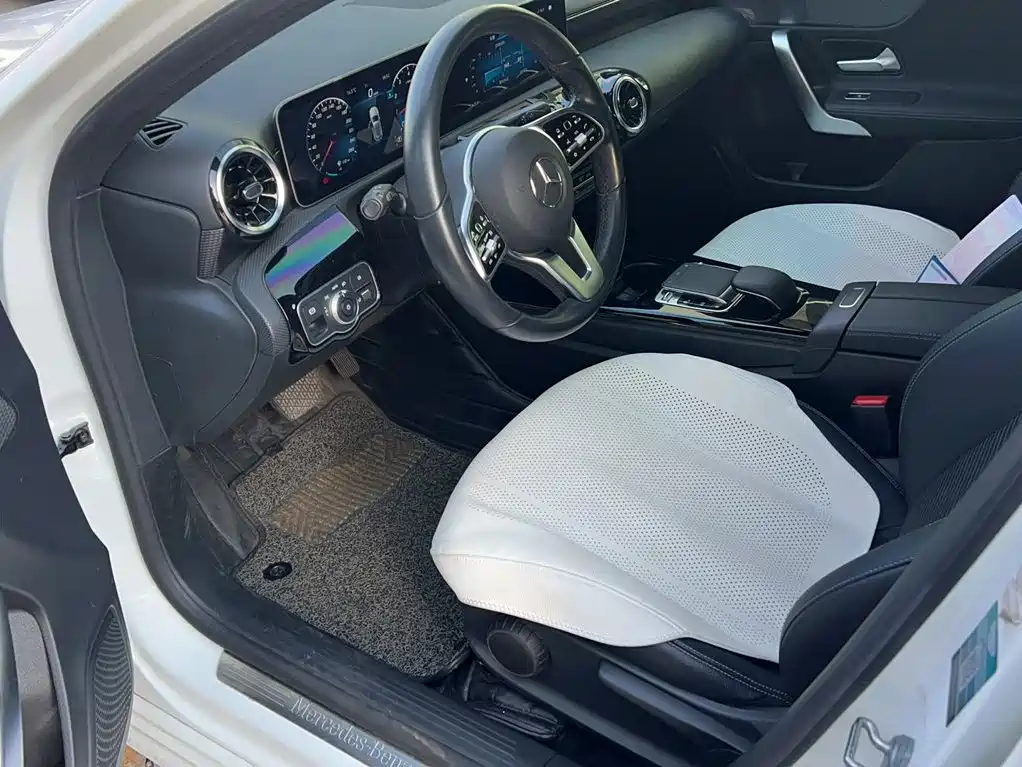 Mercedes-Benz A-Class (Import) — миниатюра 17