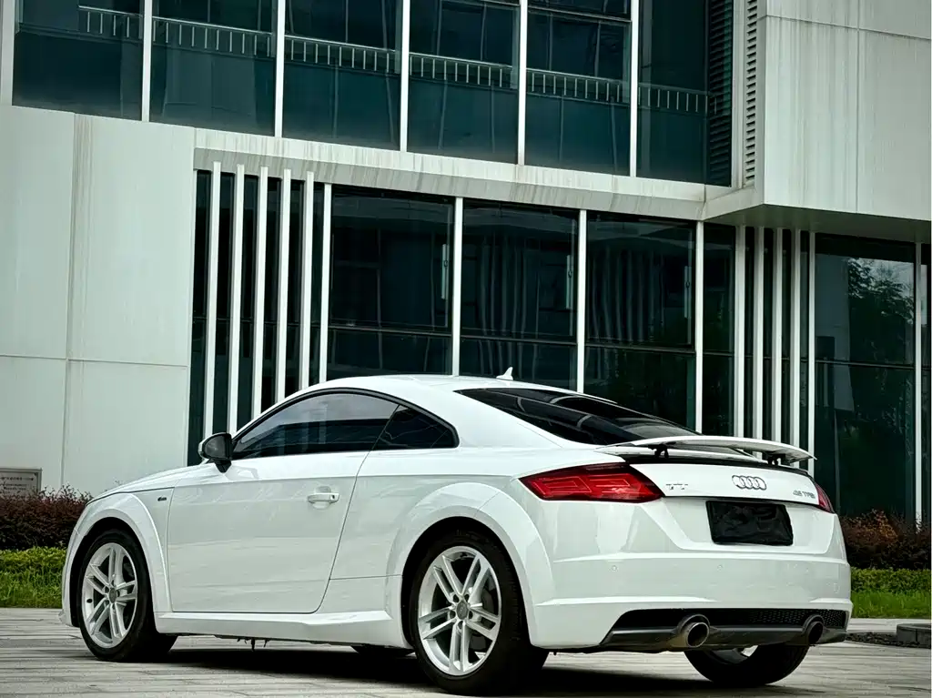 Audi TT — миниатюра 4