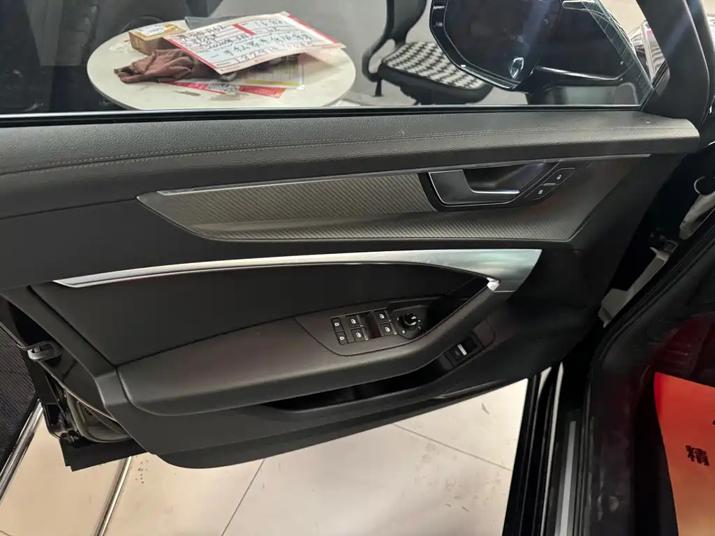 Audi A6L — миниатюра 4