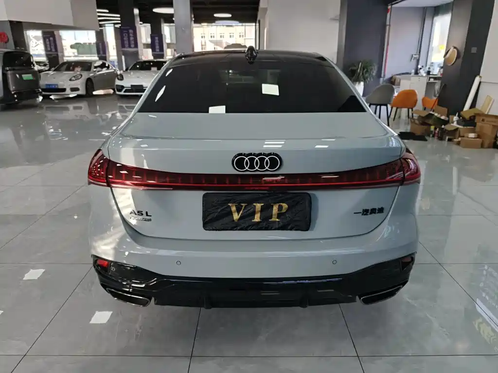 Audi A5L — миниатюра 7