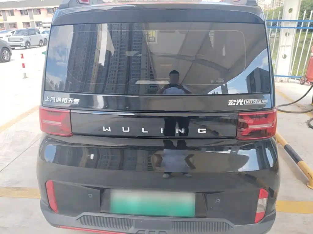 Wuling MINIEV — миниатюра 6