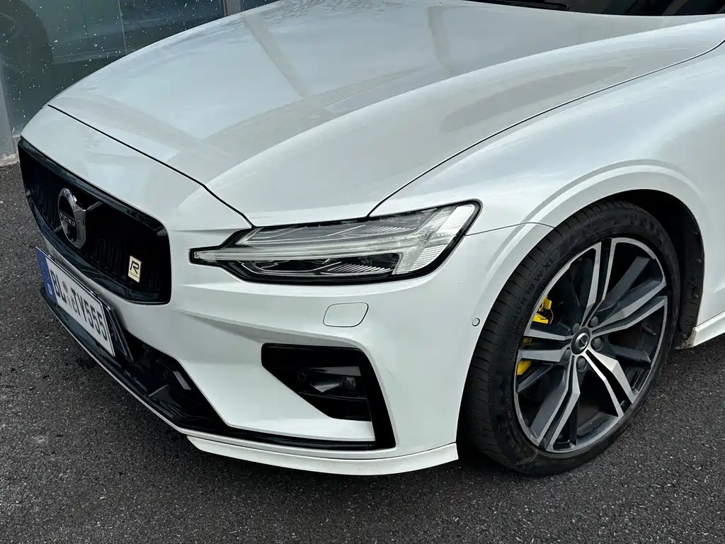 Volvo V60 — миниатюра 4