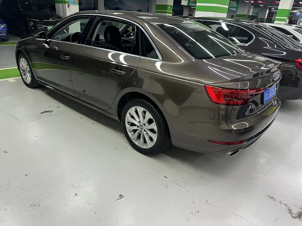 Audi A4L — миниатюра 14