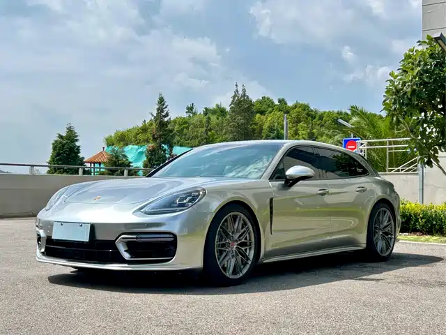 PORSCHE PANAMERA 2019