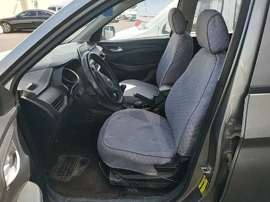 Wuling Hongguang S3 — миниатюра 15