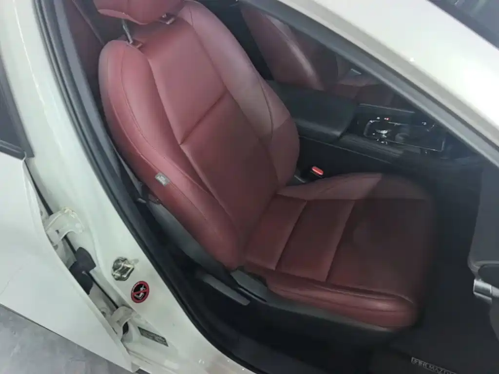 Mazda 3 Axela — миниатюра 25
