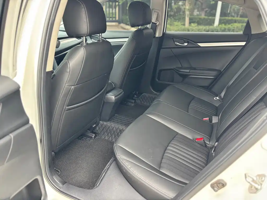 Honda Civic — миниатюра 5