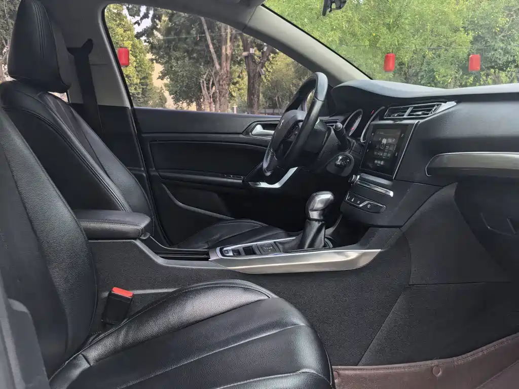 Peugeot 408 — миниатюра 7