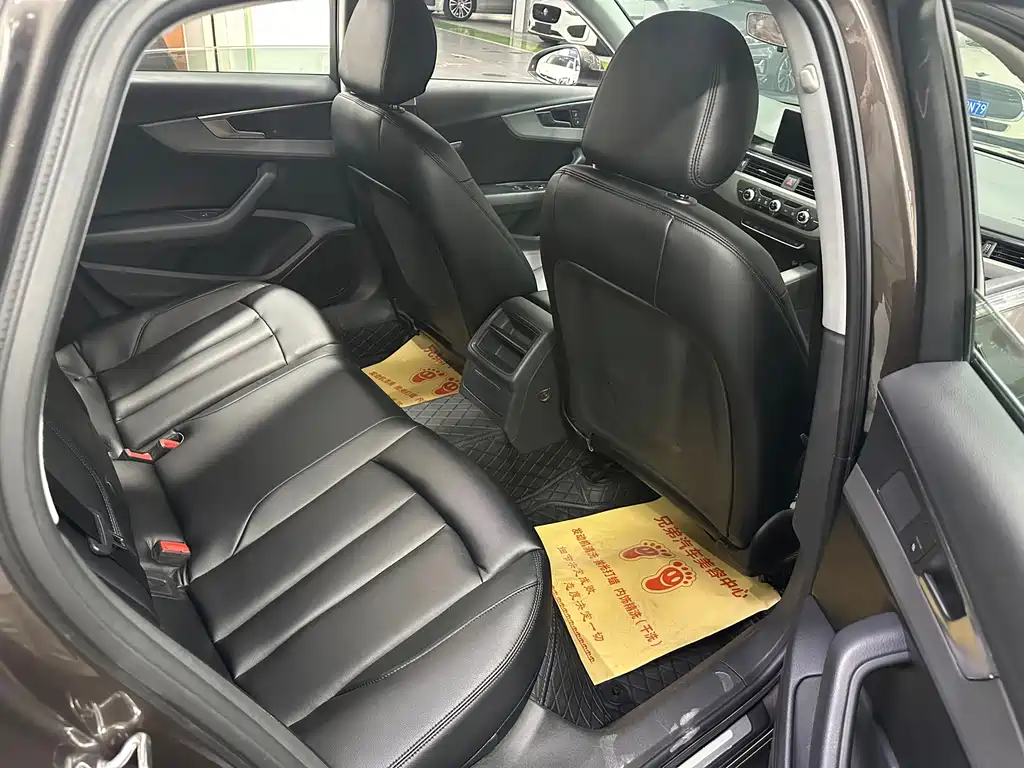 Audi A4L — миниатюра 6