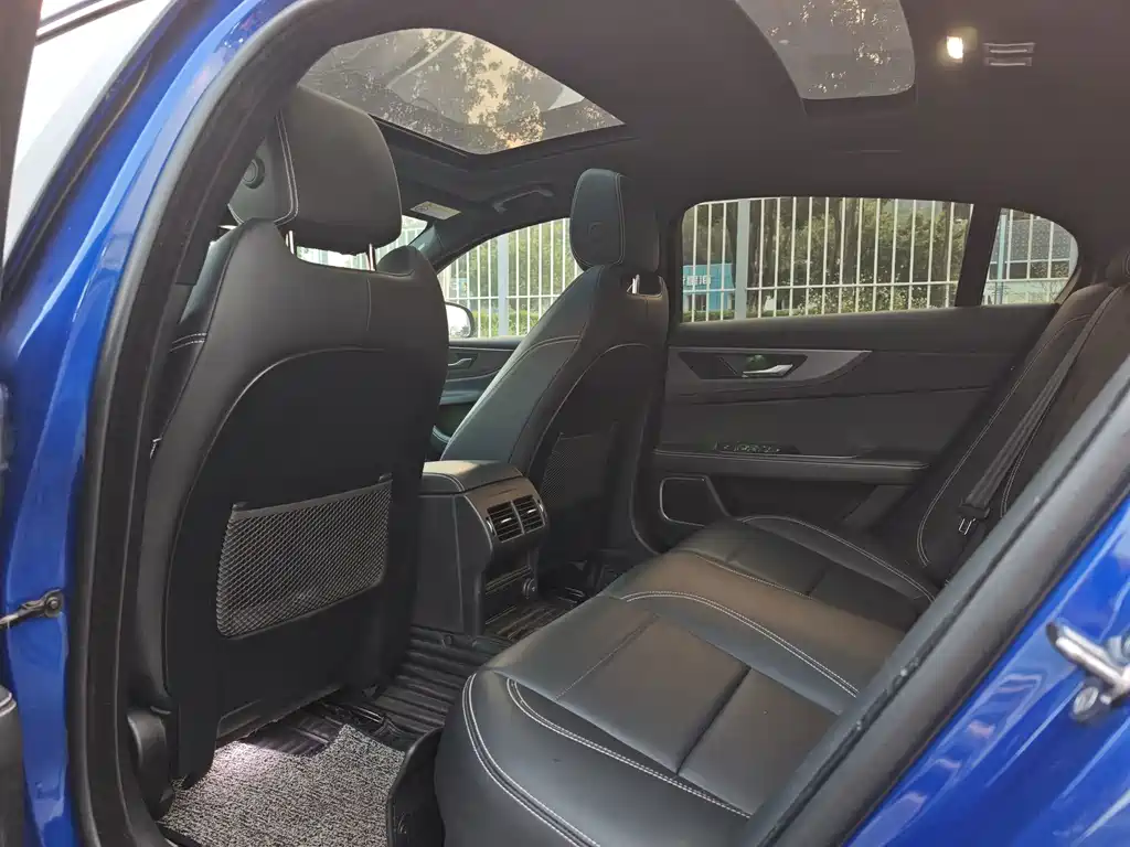 Jaguar XEL — миниатюра 5