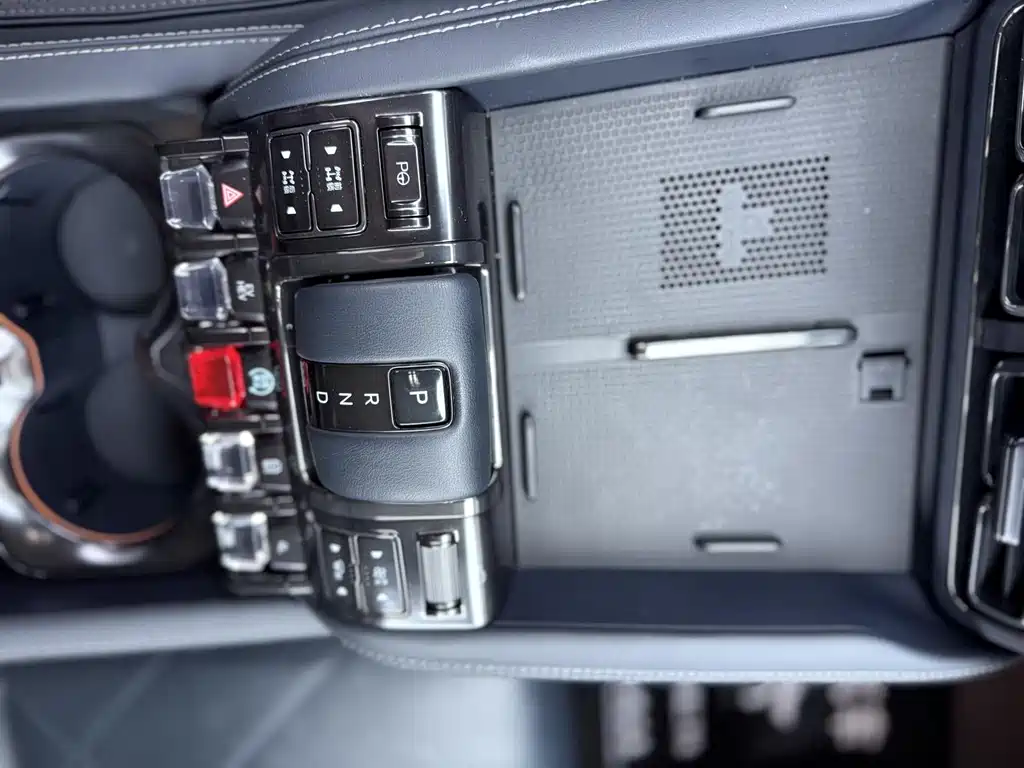 FANG CHENG BAO LEOPARD 5