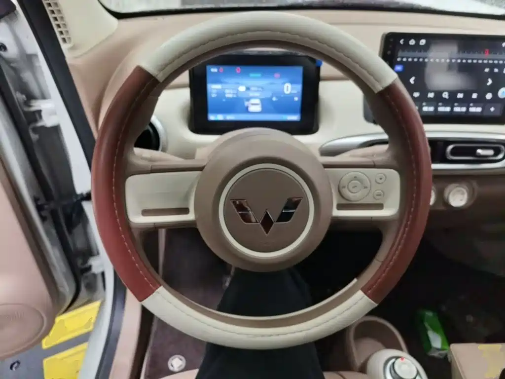 Wuling MINIEV — миниатюра 11