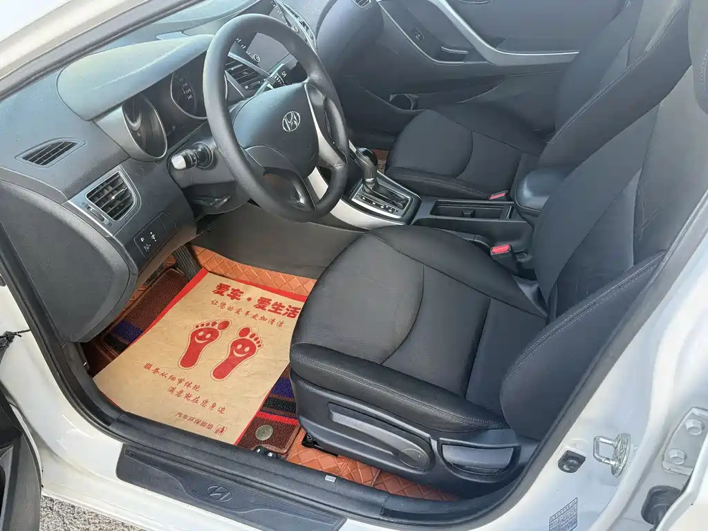 Hyundai Elantra Langdong — миниатюра 4