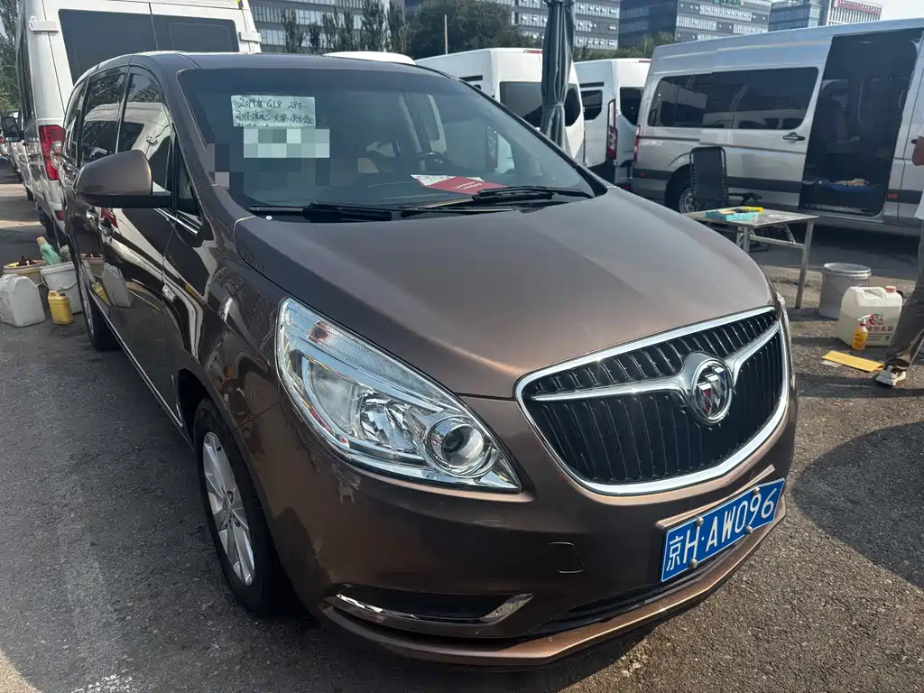 Buick GL8 — миниатюра 3