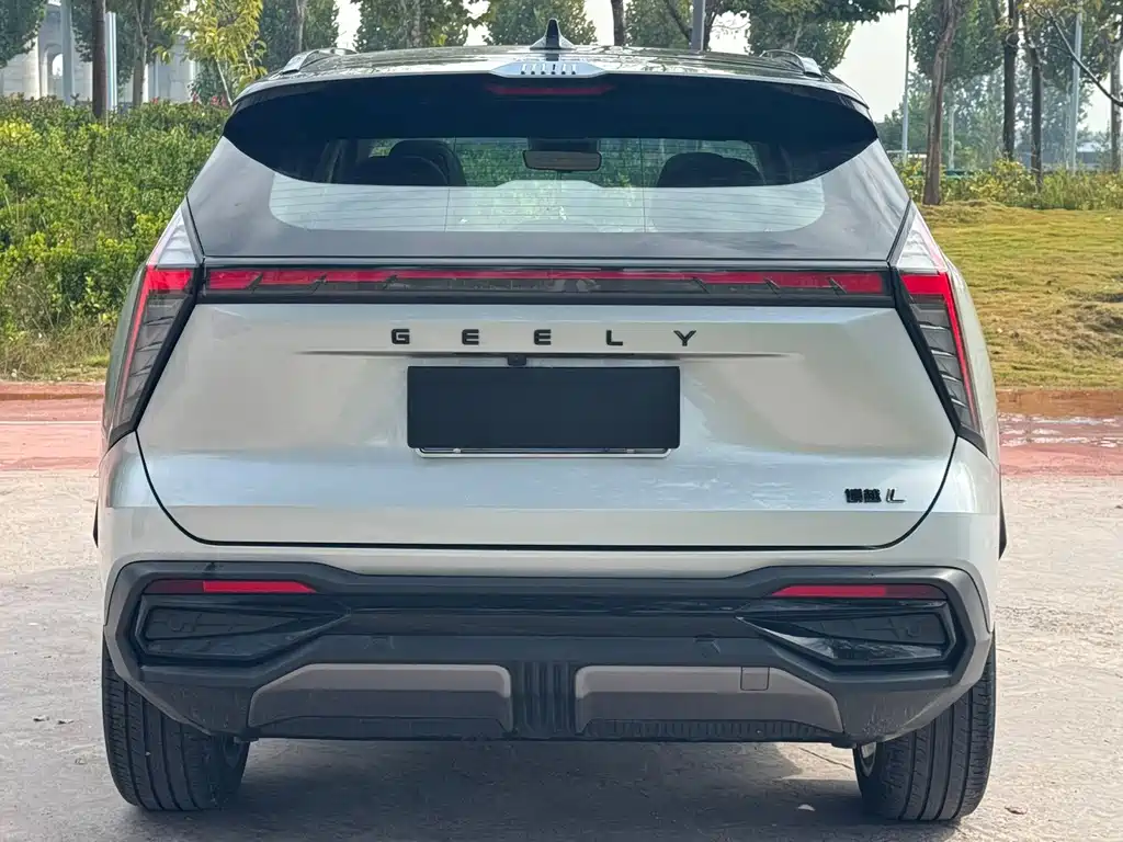Geely Boyue L — миниатюра 4