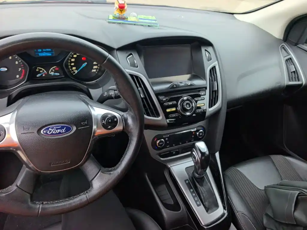Ford Focus — миниатюра 10