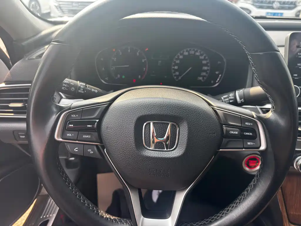 Honda Accord — миниатюра 6