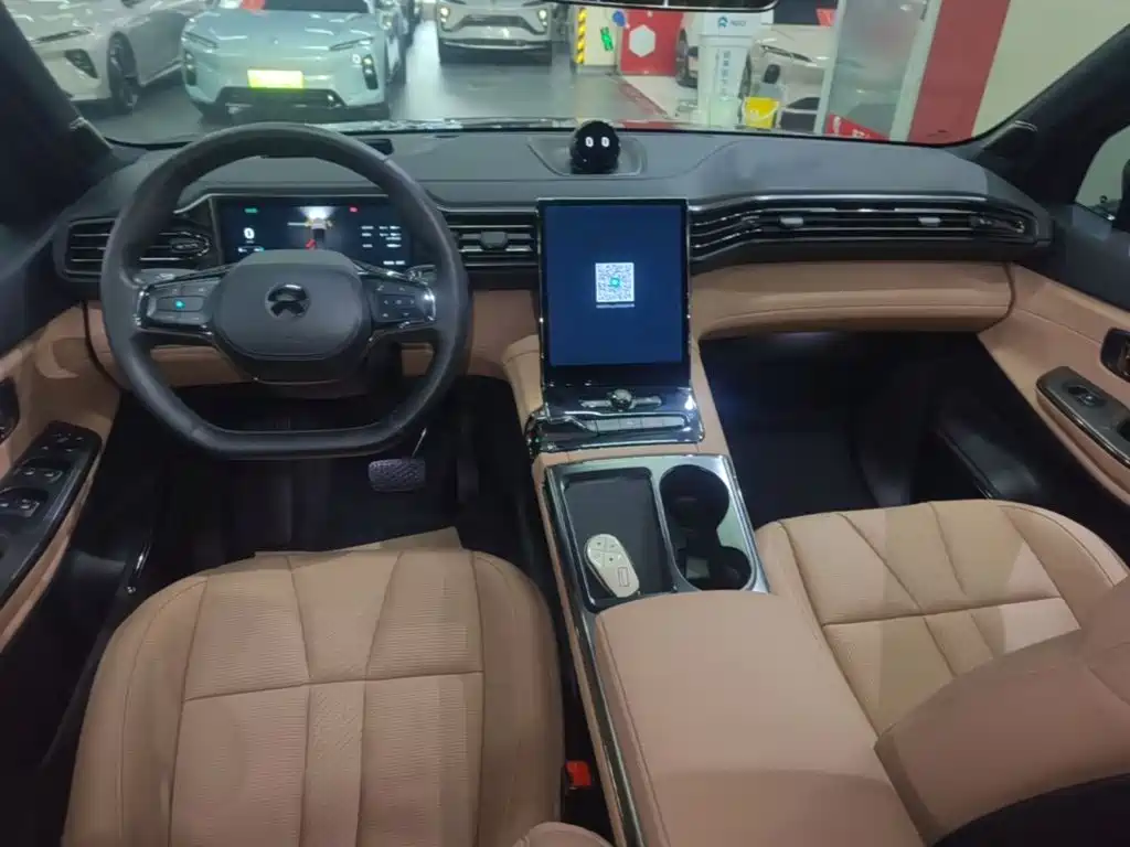 NIO ES8 — миниатюра 10