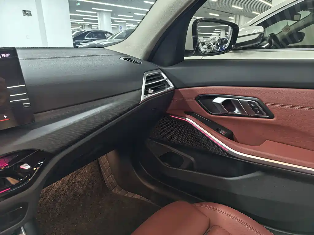 BMW 3 Series — миниатюра 6