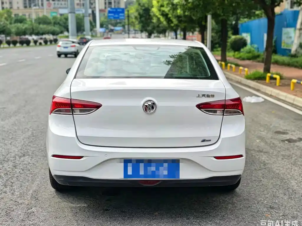 Buick Excelle — миниатюра 8