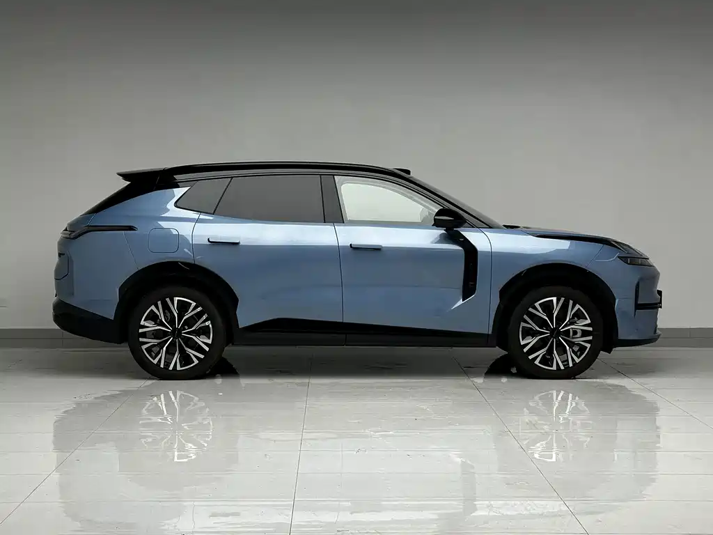 Lynk & Co 08 EM-P — миниатюра 7