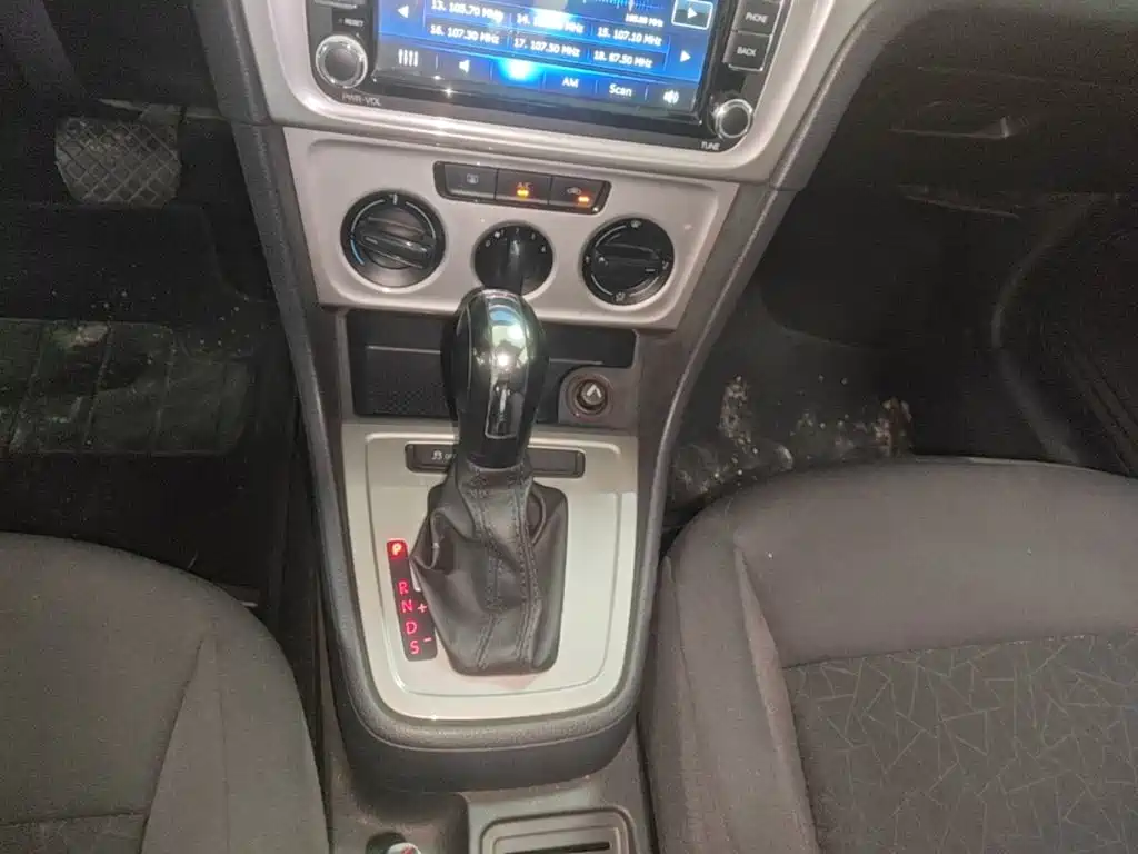 Volkswagen Lavida — миниатюра 14