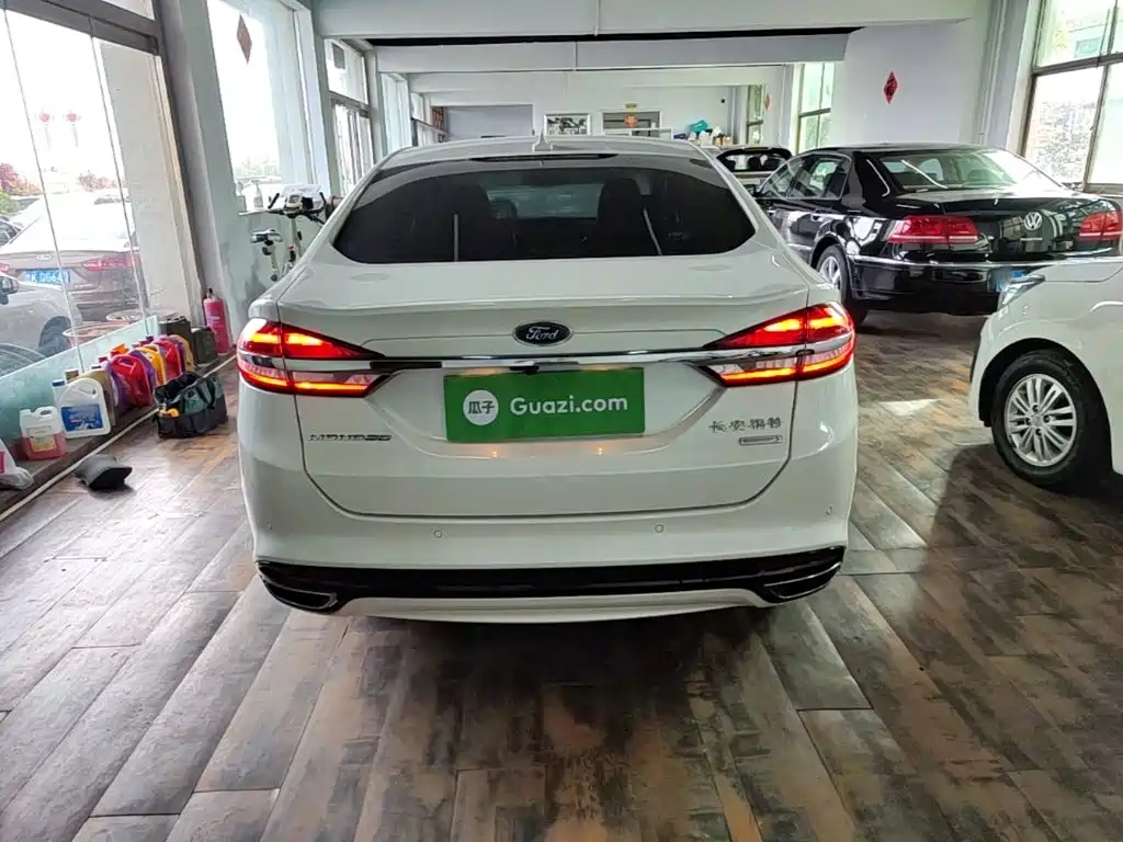 Ford Mondeo — миниатюра 6