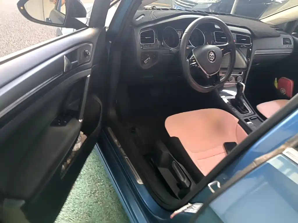 Volkswagen Golf — миниатюра 15