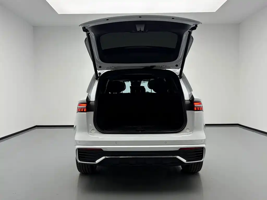 Geely Xingyue L — миниатюра 18