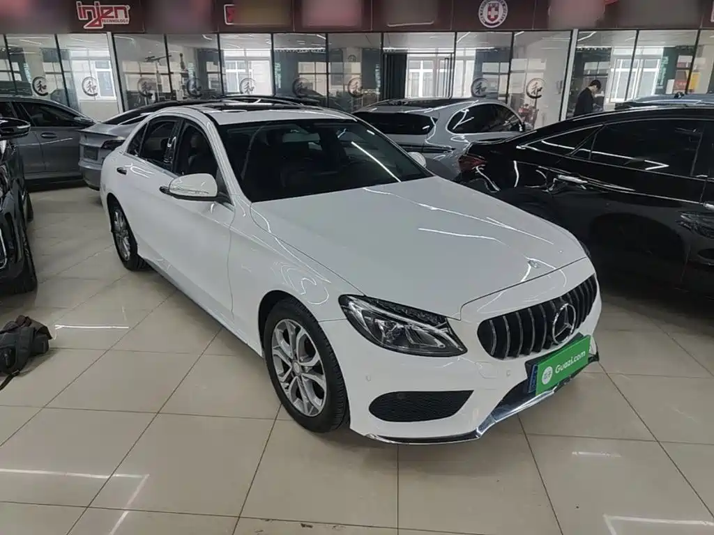 Mercedes-Benz C-Class — миниатюра 4