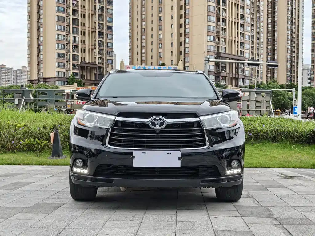 Toyota Highlander — миниатюра 2