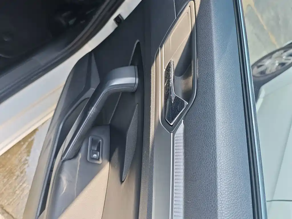 Volkswagen Lamando — миниатюра 8