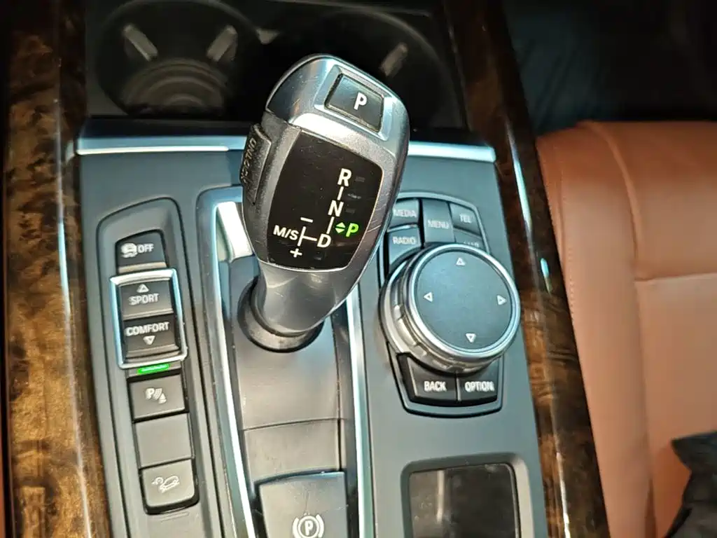 BMW X5 (Import) — миниатюра 14