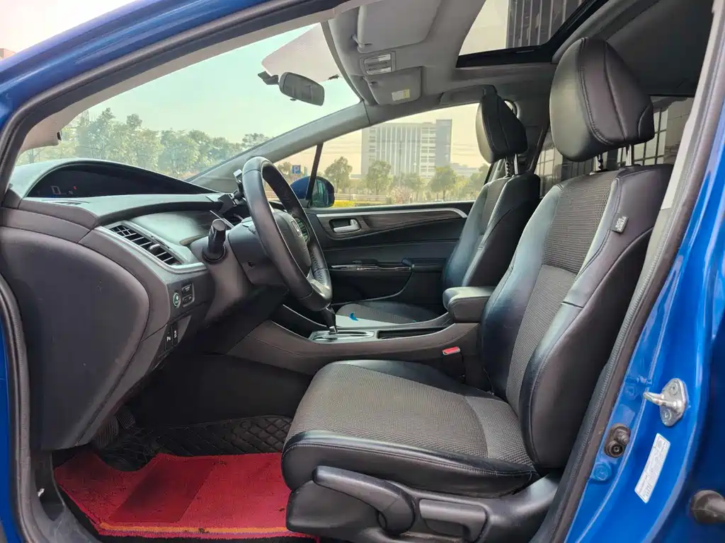 Honda Jade 2017 1.8L AT Comfort 5 мест