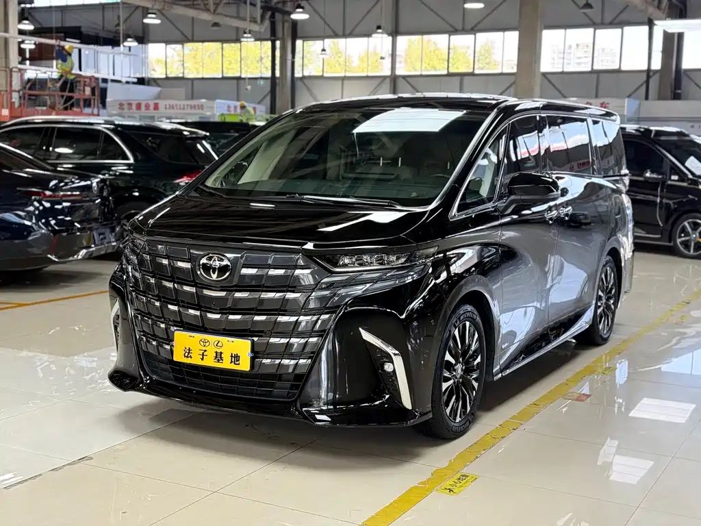 Toyota Alphard — миниатюра 4