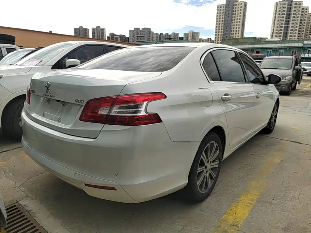 Peugeot 408 — миниатюра 7