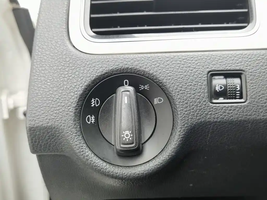 Skoda Rapid — миниатюра 21