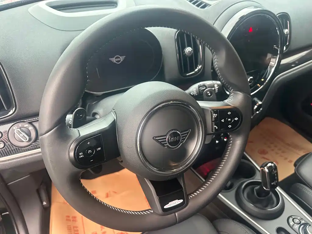 MINI Mini JCW Countryman — миниатюра 6