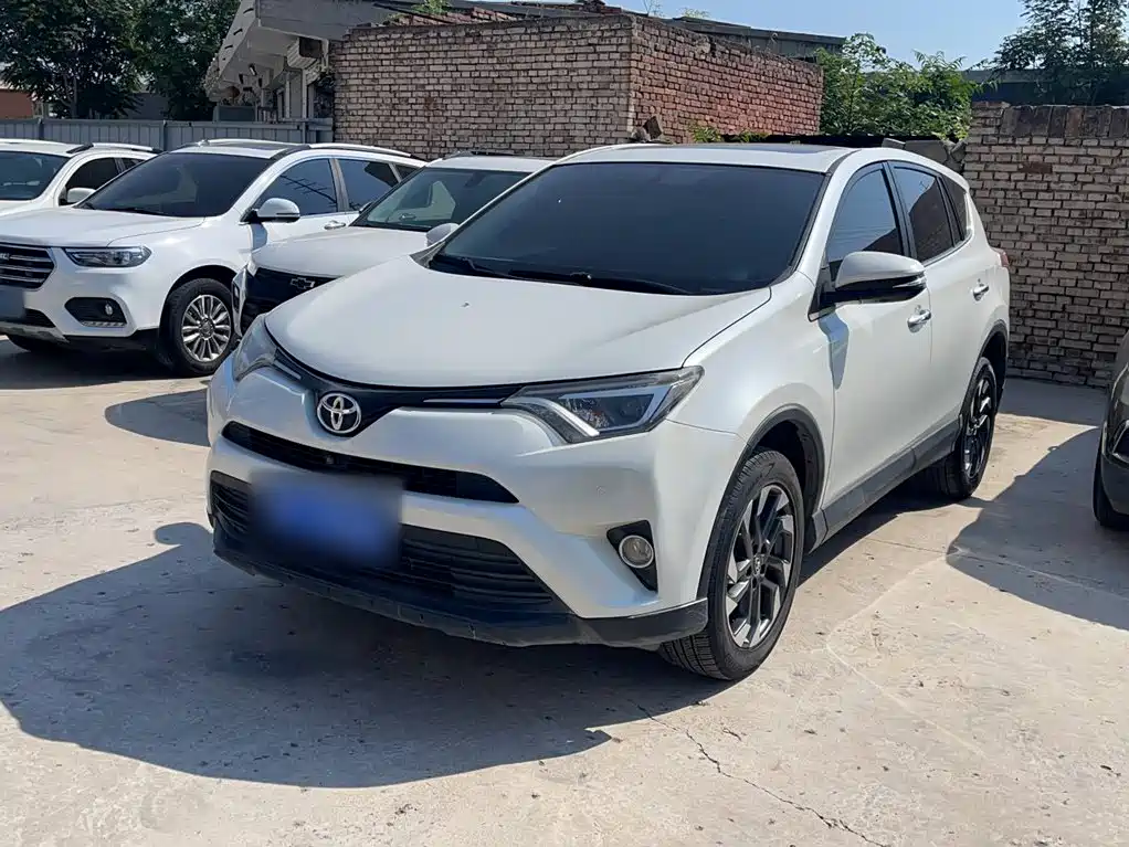 Toyota RAV4 — миниатюра 2