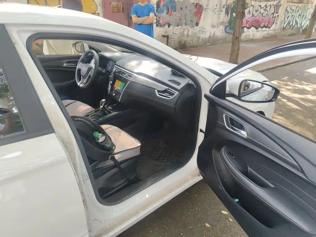 Roewe i5 — миниатюра 19