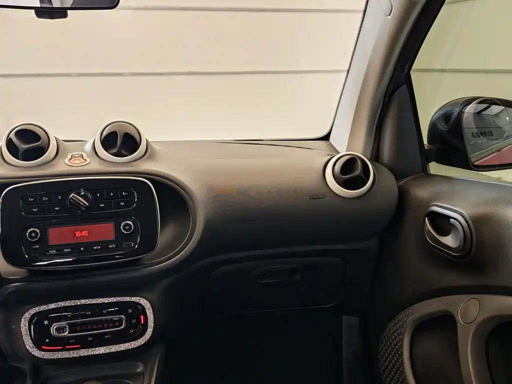 smart Smart Fortwo — миниатюра 11