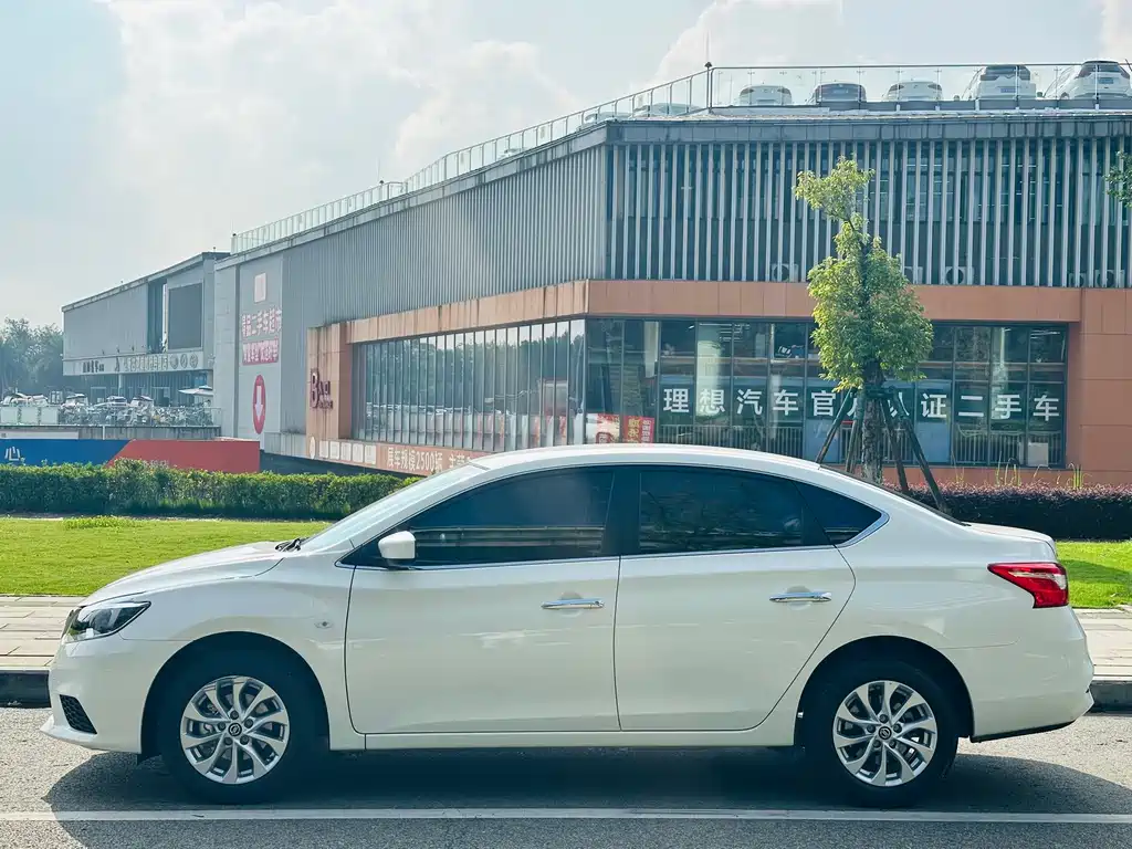 Nissan Sylphy — миниатюра 5