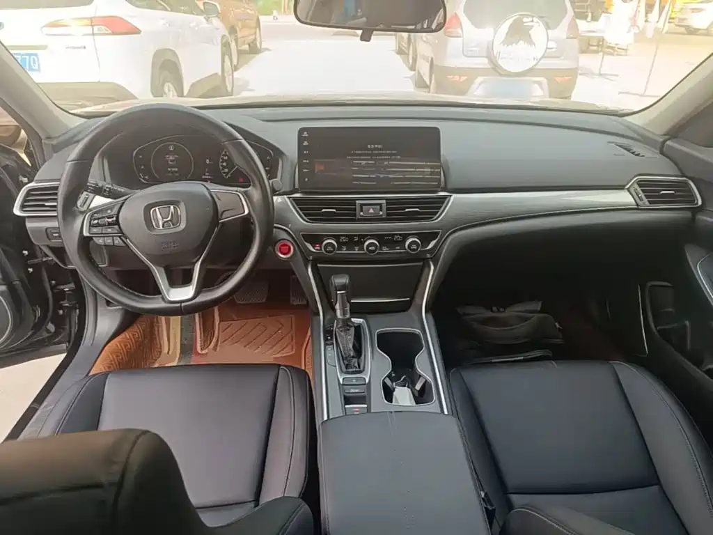 Honda Accord — миниатюра 10