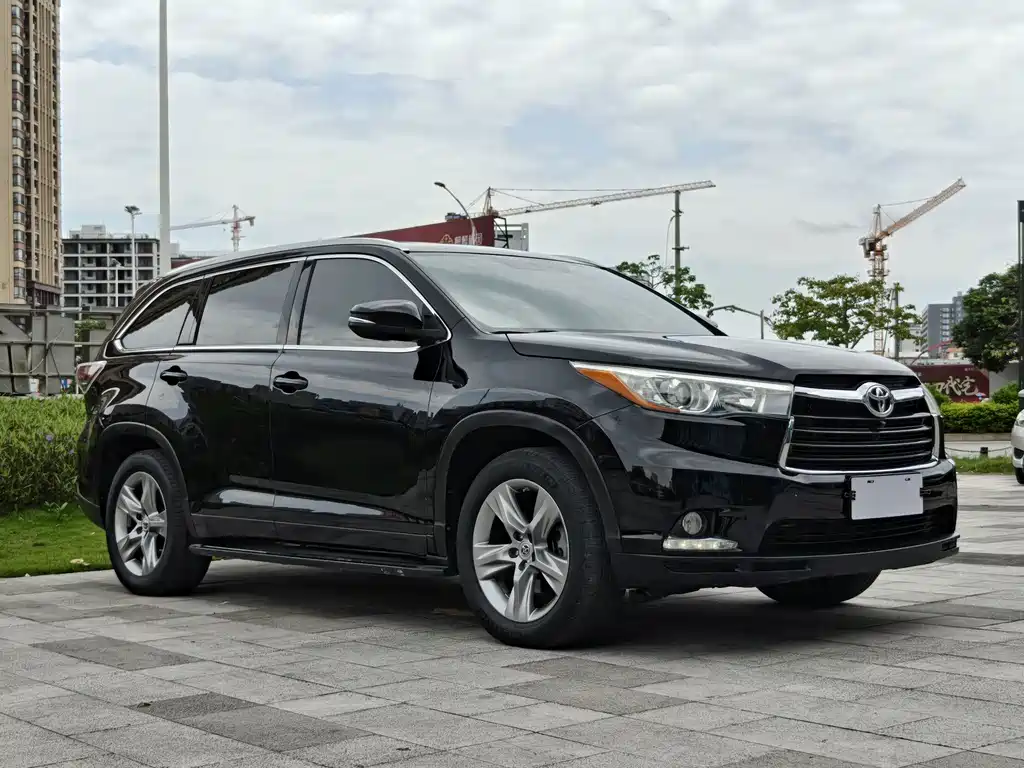 Toyota Highlander — миниатюра 3