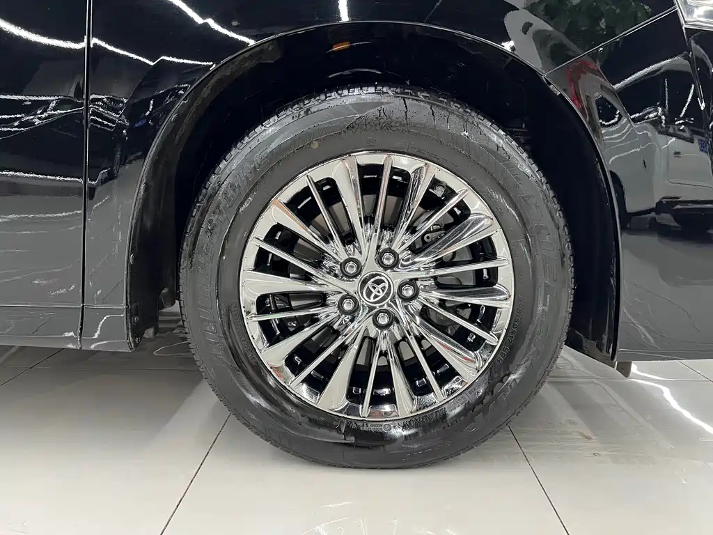 Toyota Vellfire — миниатюра 27