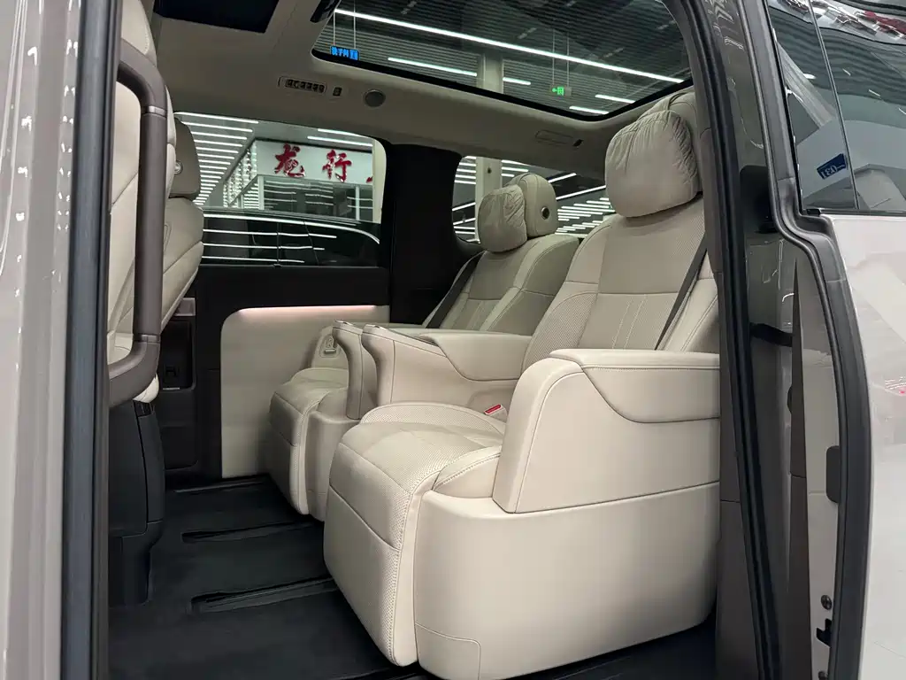 Li Auto Li MEGA — миниатюра 8