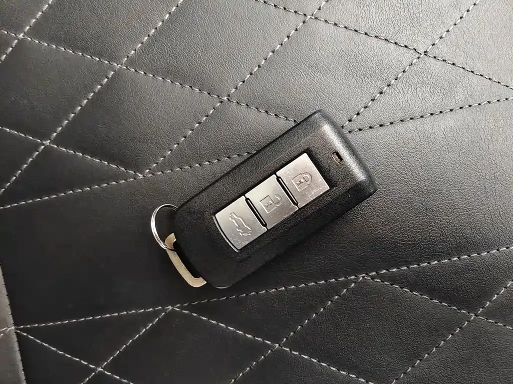 Mitsubishi Outlander — миниатюра 7