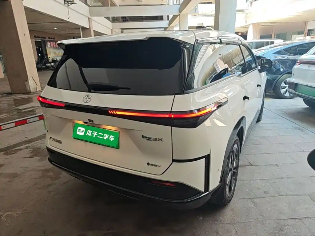 Toyota bZ3X — миниатюра 7