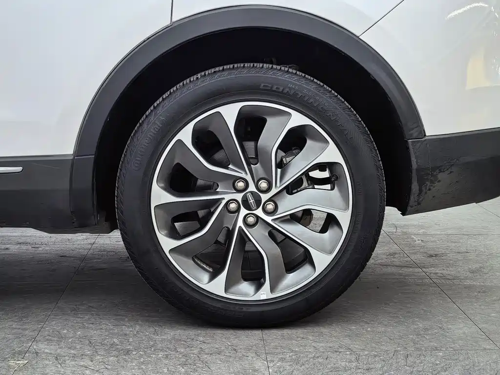 Lincoln Nautilus 2021 2.0T Premium